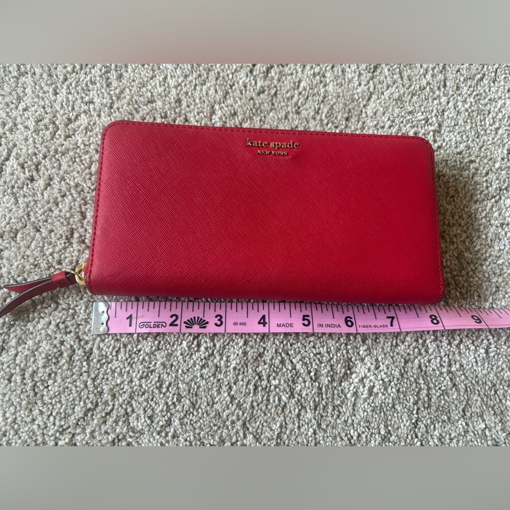 Barely used Kate spade wallet in red color